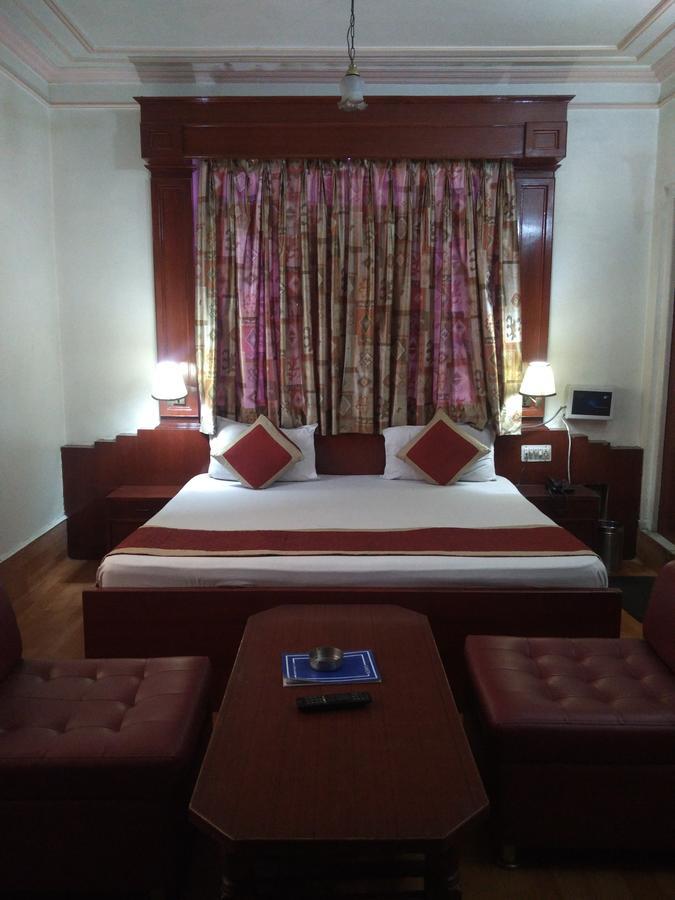 โฮเต็ล ซาวอย Hotel ชัยปุระ ภายนอก รูปภาพ